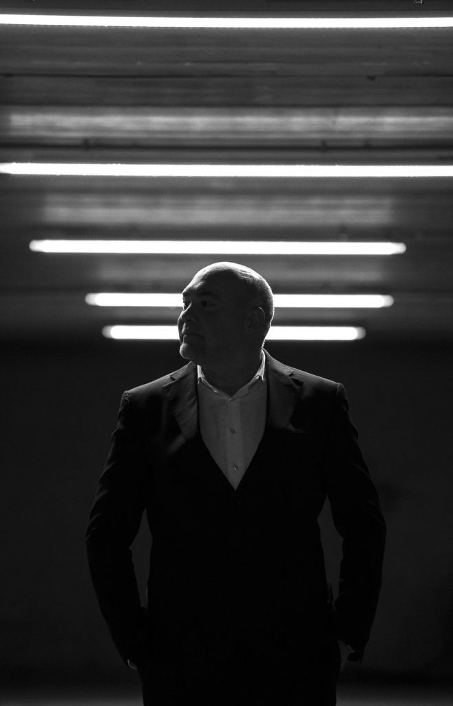 I ritratti in bianco e nero dei "Veronensis" in mostra a Palazzo Verità Poeta 7 Athos Cauchioli