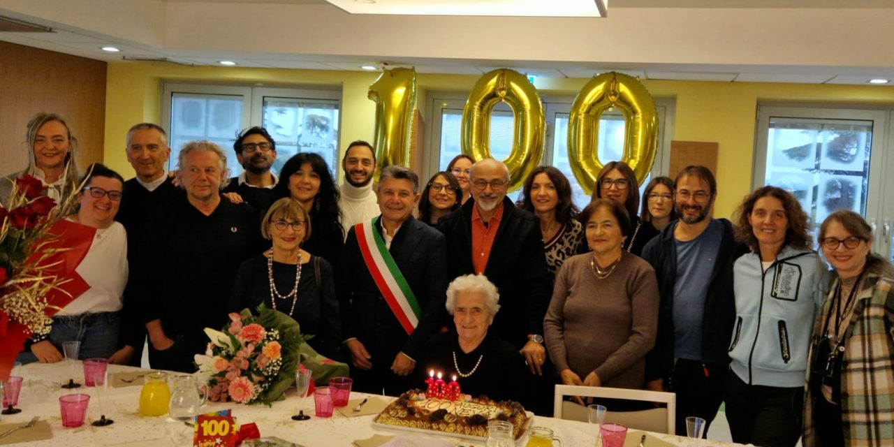 Festa alla Pia Opera Ciccarelli. Celebra l’8ª centenaria