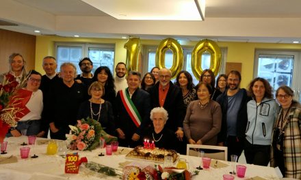 Festa alla Pia Opera Ciccarelli. Celebra l’8ª centenaria