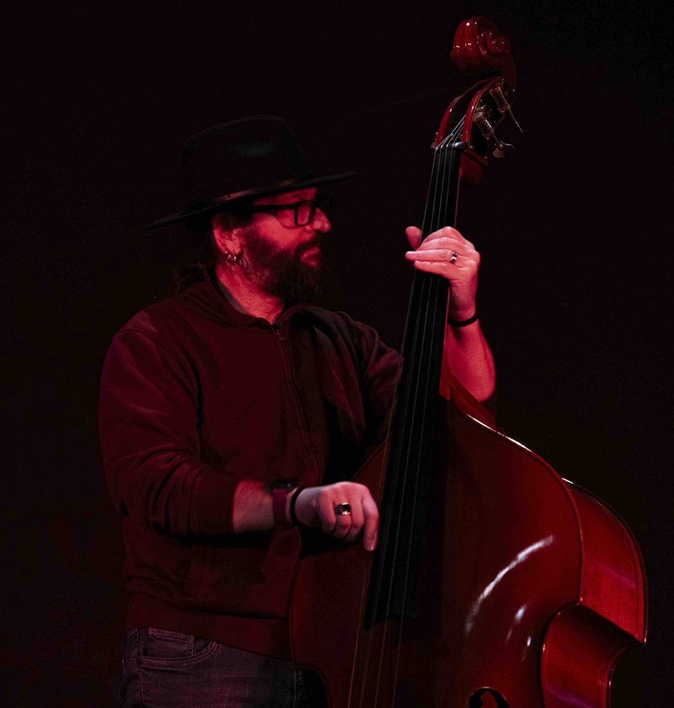 ENRICO CHEN FOTTO 55