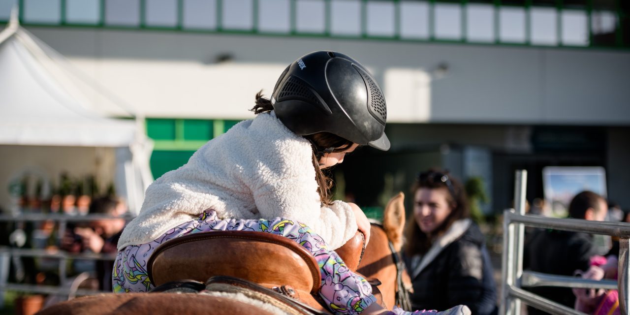Fieracavalli 2025, tra gioco e inclusione: al Padiglione 1 nasce il mondo dei Future Riders