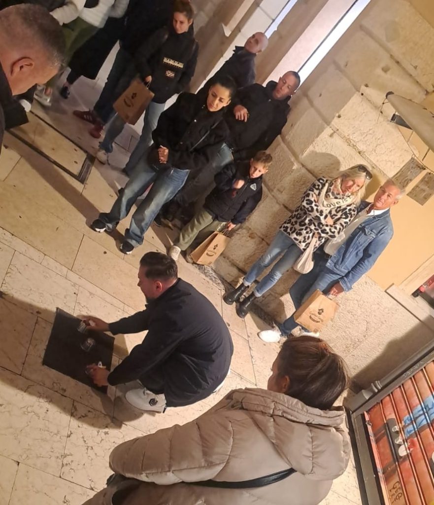 Addirittura i campanellari in centro 2 Immagine WhatsApp 2025 11 13 ore 09.37.04 99f2ff9e