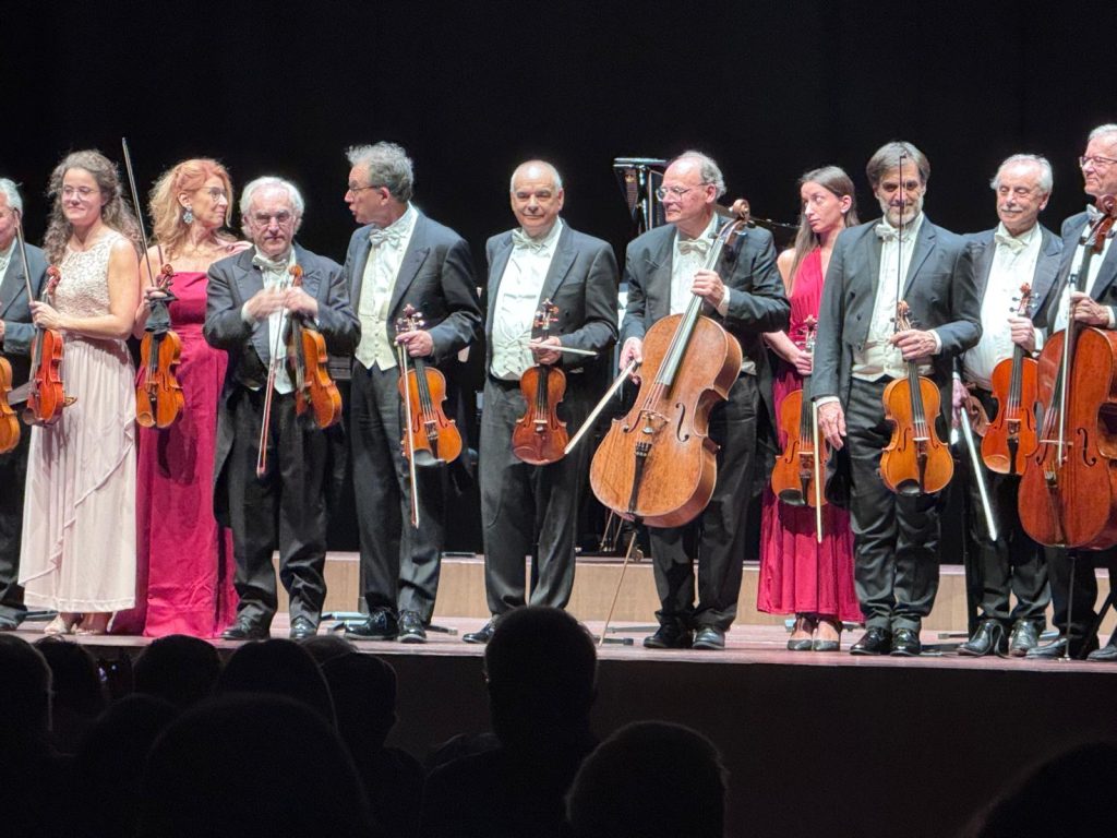 “Profumo francese” al Teatro Ristori, un programma con Vincenzo Bolognese e I Virtuosi Italiani 4 PHOTO 2025 11 22 11 59 45 3