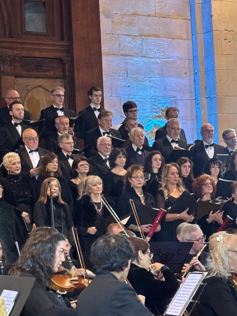 PHOTO 2025 11 23 18 08 59 2