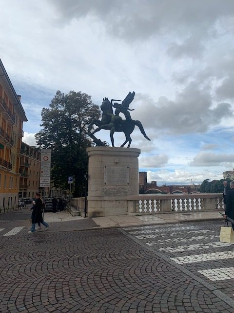 Chiusura di Ponte della Vittoria. Fratelli d’Italia: “Verona rischia un venerdì nero di multe”