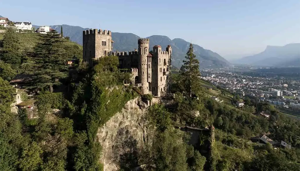 A Merano per i 100 anni di Mary de Rachewiltz, figlia di Ezra Pound 5 Castel Fontana tirolo Helmuth Rier