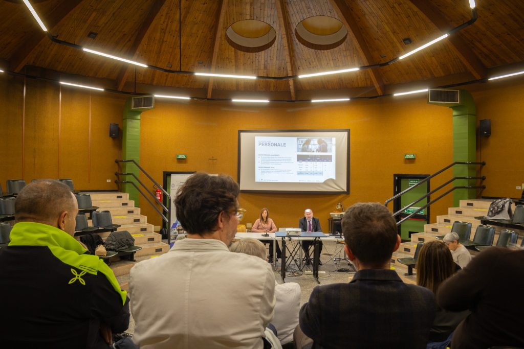 Aoui. Nel 2026 l’ospedale come un aeroporto: arriva il check-in digitale 1 Conferenza stampa bilancio 2025