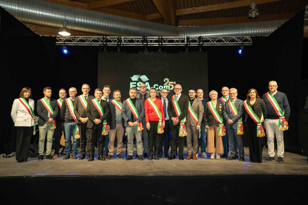 ESA-Com celebra 25 anni di attività 1 DFC00325