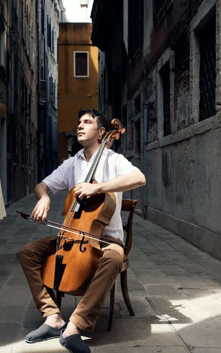 Il violoncello protagonista: I Virtuosi Italiani celebrano Vivaldi a San Pietro in Monastero 2 Federico Toffano