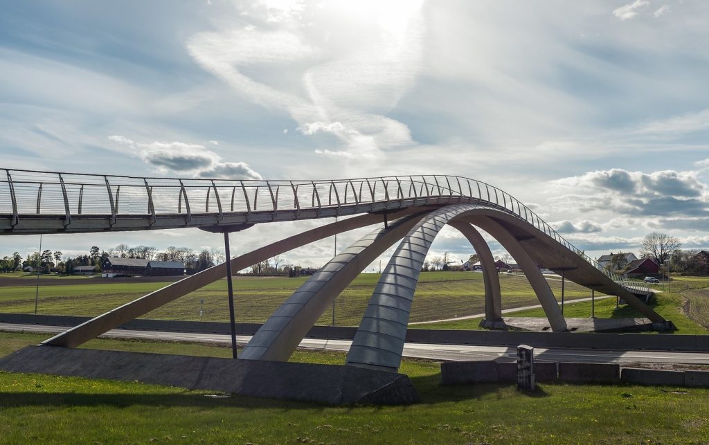 I ricercatori del MIT confermano che il ponte di Galata progettato da Leonardo Da Vinci avrebbe retto 2 Leonardo da Vincis Self Supporting Bridge Explained 06