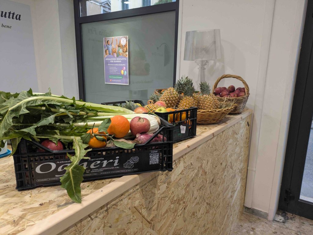 A Verona nasce il primo negozio neuro-inclusivo d’Italia: “Un modo diverso di fare la spesa” 1 PXL 20251215 144020471