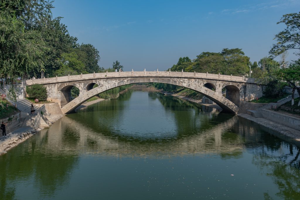 I ricercatori del MIT confermano che il ponte di Galata progettato da Leonardo Da Vinci avrebbe retto 1 The oldest bridge still in existence in China is the Anji Bridge constructed during the years between 595 and 605 1