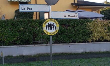 Sicurezza Urbana a Povegliano Veronese: installata la segnaletica del “Controllo del Vicinato”. Facincani: “Un atto concreto contro la micro-criminalità che dà visibilità a un impegno collettivo”