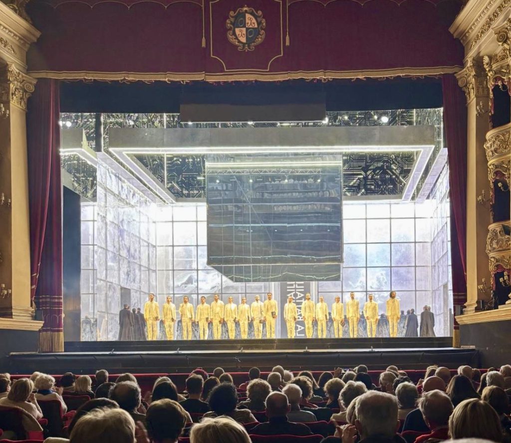 Ernani di Verdi torna al Filarmonico dopo vent’anni. Trionfo nella parte musicale. Contestata la regia e le scene di Stefano Poda 2 f8af272d b8cc 478f 89a3 b221b278a716