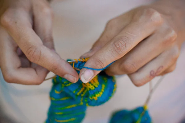Il ritorno delle tricoteuses? 1 knittinghands