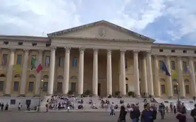 Non è un derby. È una città