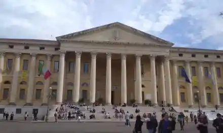 Non è un derby. È una città