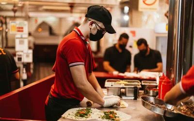 Mangiamo peggio ma facciamo più sport