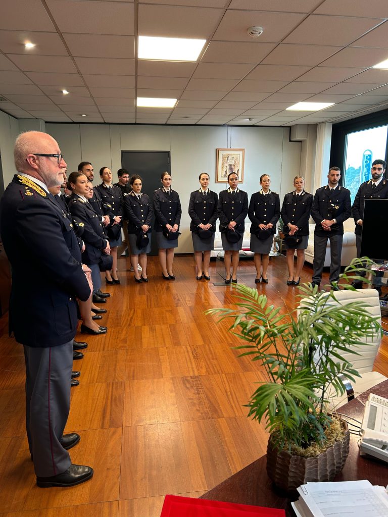 Più donne in divisa: la Questura di Verona accoglie le neo-agenti 2 IMG 27.01.2026 Questura Nuovi Agenti