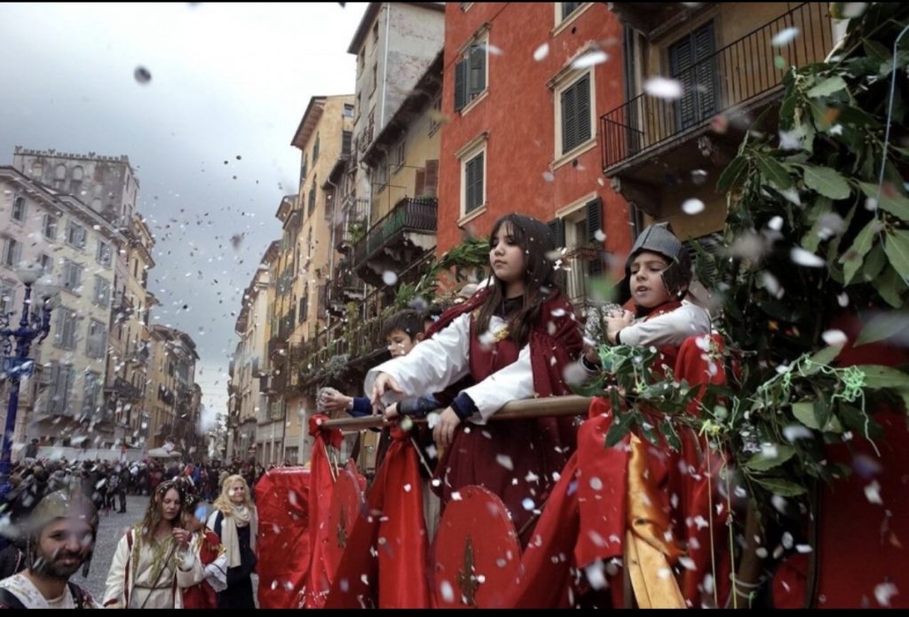 Veronetta incorona Simeon de l’Isolo 2 Veronetta incorona Simeon de l’Isolo