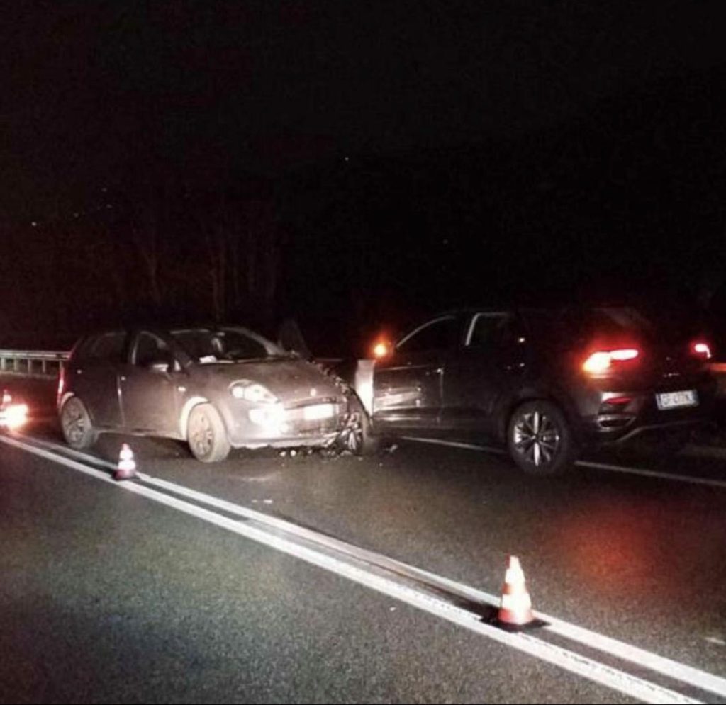 Inseguimento e weekend ad alta tensione sulle strade 1 Inseguimento e weekend ad alta tensione sulle strade