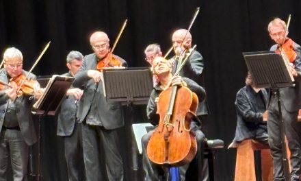 Sollima infiamma il Ristori: virtuosismo, passione e radici familiari nel concerto inaugurale de I Virtuosi Italiani