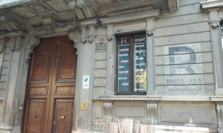 Tracce superstiti di guerra in città. Indicazioni di rifugi antiaerei