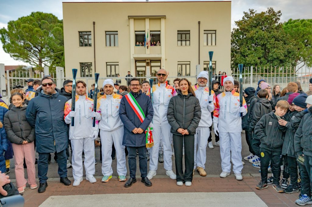 La fiaccola olimpica a Soave 1 WhatsApp Image 2026 01 19 at 17.12.55