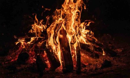 Niente ‘Brusa la Vecia’ in Bra. Si accendono sedie col vapore acqueo