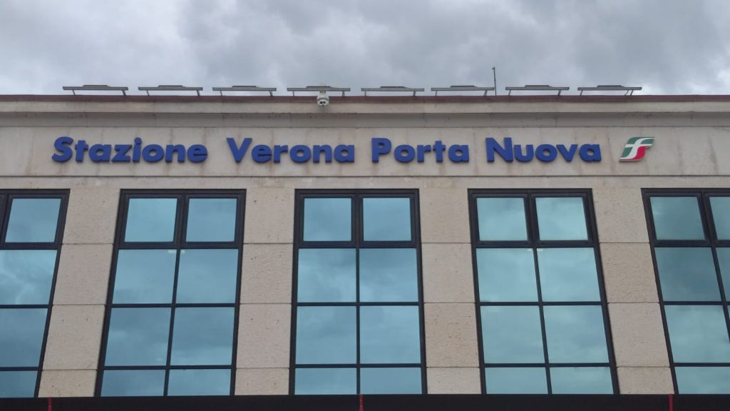 Assassinato a Bologna. Ma poteva succedere anche a Verona 1 stazione pn