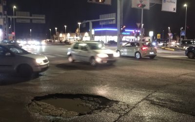 Buche “assassine” di pneumatici e cerchioni in Borgo Roma