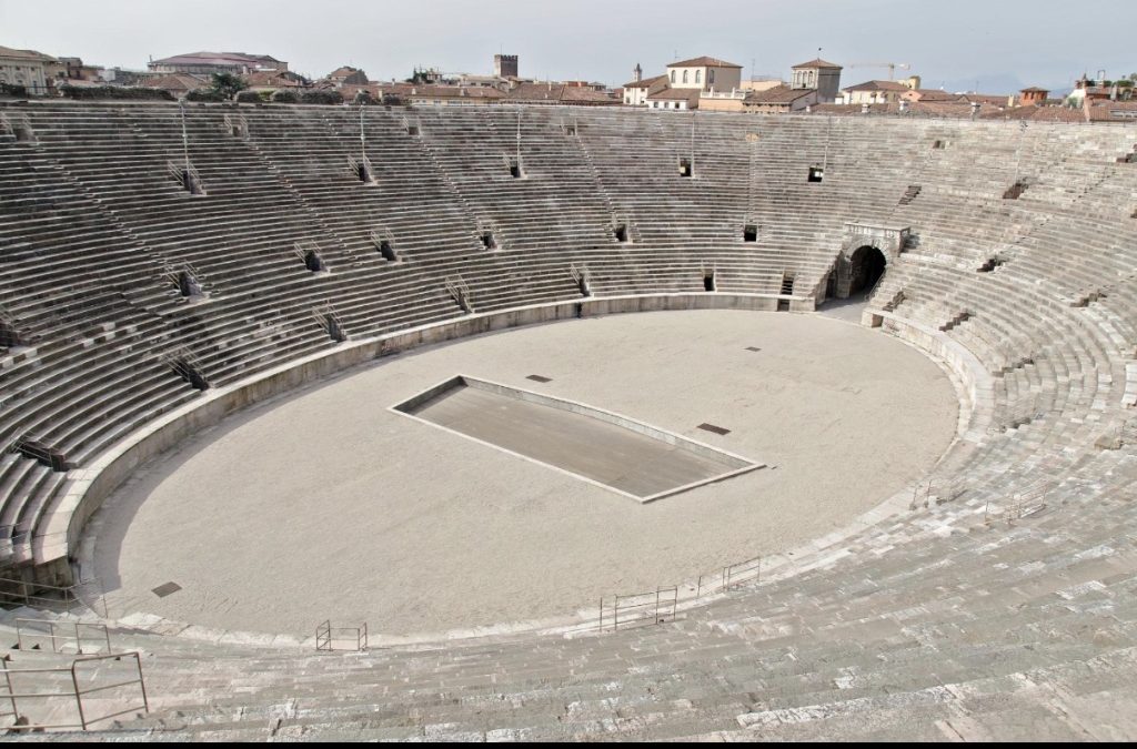 Arena, via libera alla seconda fase 3 Arena, via libera alla seconda fase