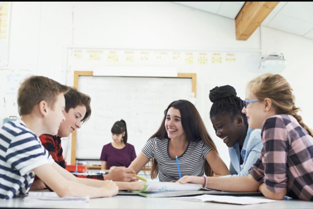 Disegnare il Futuro, undici anni contro la dispersione scolastica 2 Disegnare il Futuro, undici anni contro la dispersione scolastica