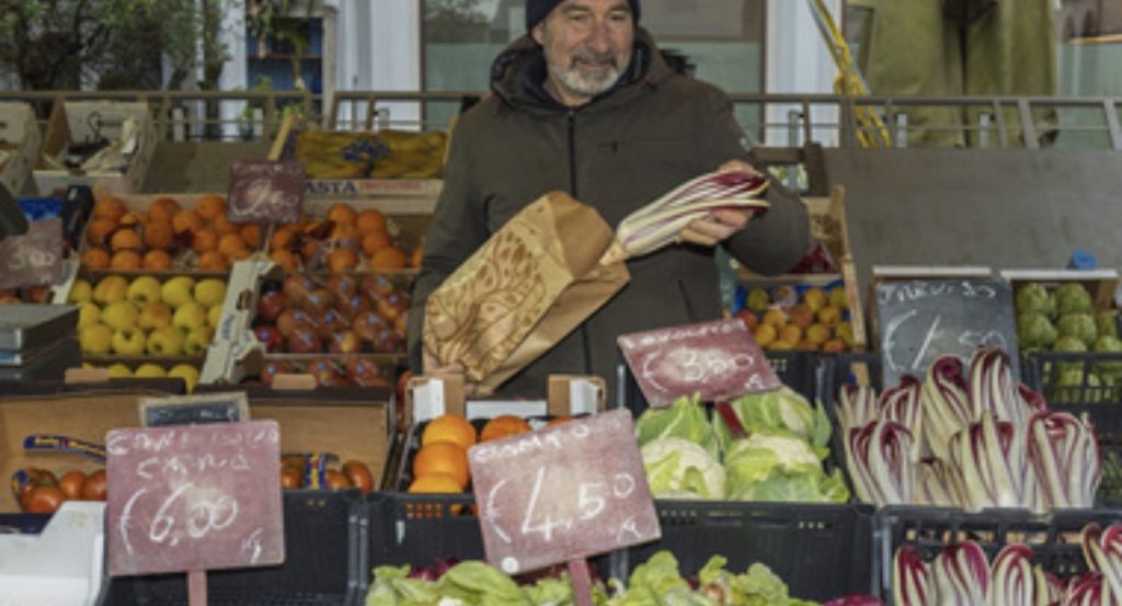 Mercati ambulanti, proposta di legge per la Carta di esercizio 4 Mercati ambulanti, proposta di legge per la Carta di esercizio