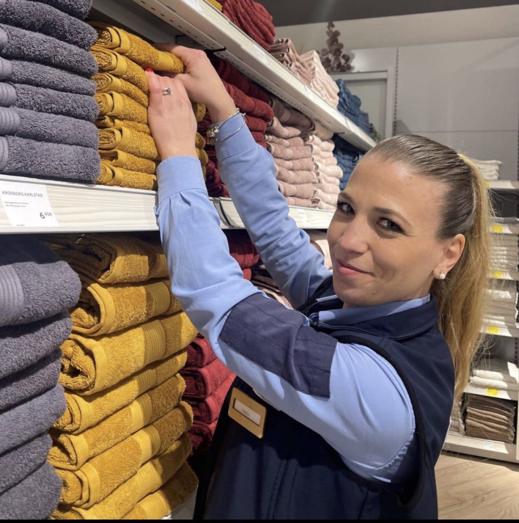 Anch’io sono capace!”, nei negozi del centro cinque giorni di lavoro condiviso 1 Anch’io sono capace!”, nei negozi del centro cinque giorni di lavoro condiviso