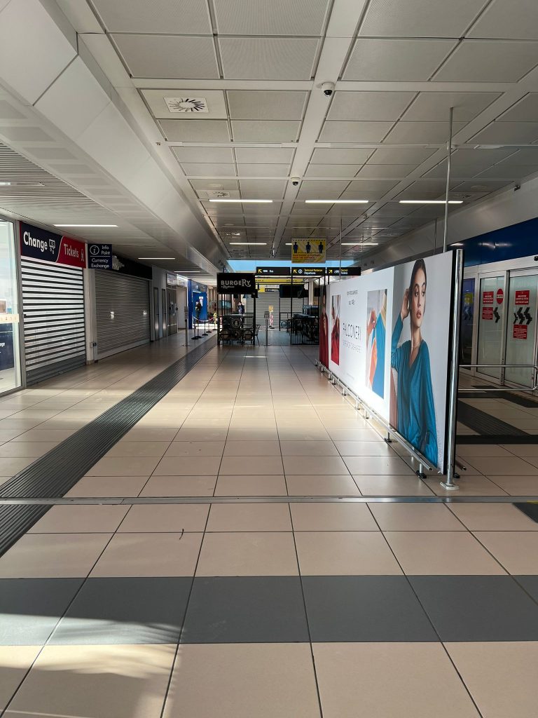 Bello il nuovo aeroporto. Ma con questi voli dove si va? 1 aeroporto 1