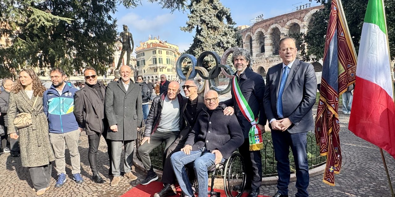 Verona olimpica: inaugurata la scultura in marmo Rosso Verona