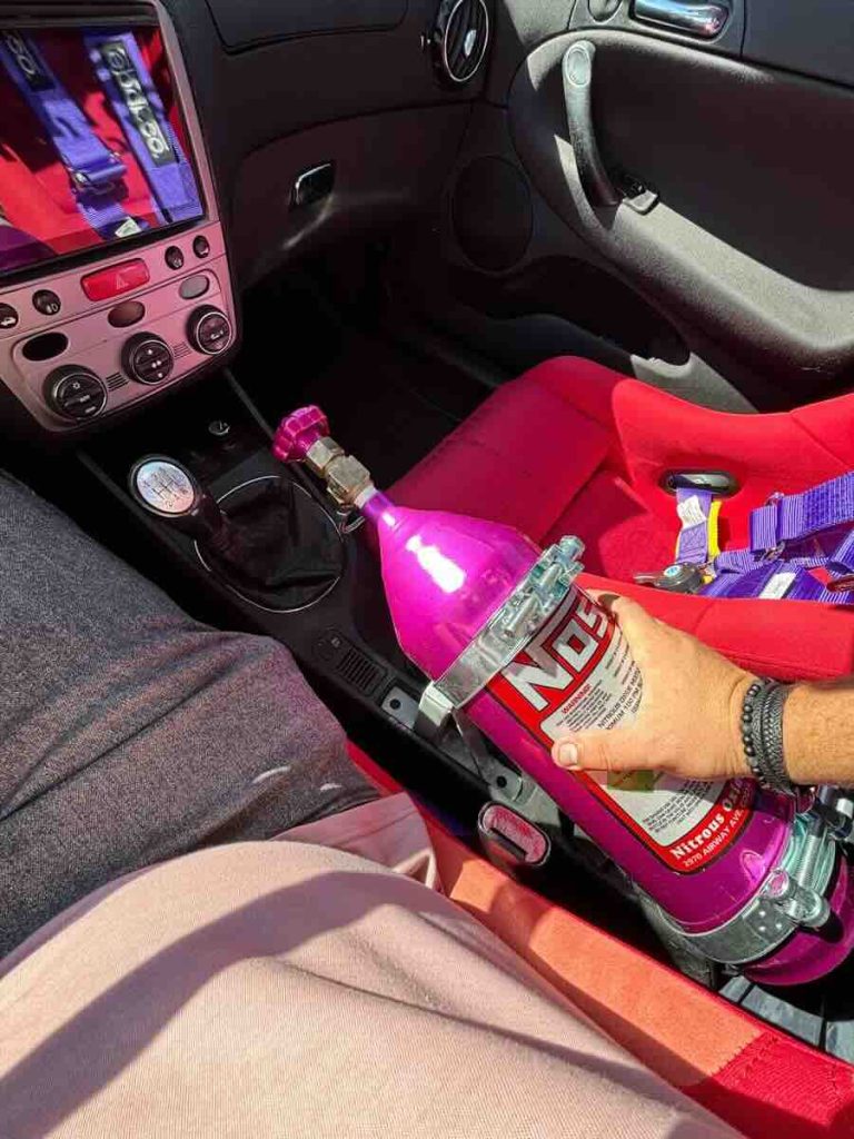 Gas esilarante, droga della risata 1 photo 1755802065557 49e6b5d01b2c