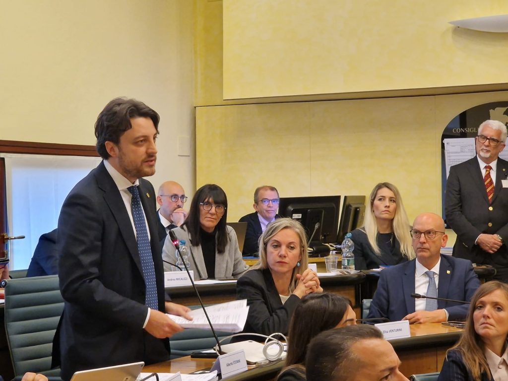 Poliziotto massacrato dagli antagonisti a Torino 2 stefani prog 1