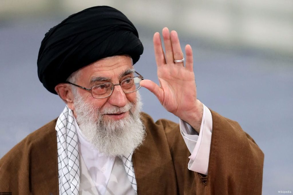Iran. Un assedio che dura da 47 anni 1 2017 6 19 Ayatollah Sayyed Ali KhameneiAli Khamenei before voting in the 2017 Presidential election7 2490796233