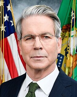 Iran. Un assedio che dura da 47 anni 2 250px Scott Bessent official portrait 2025 cropped 3546290408 1