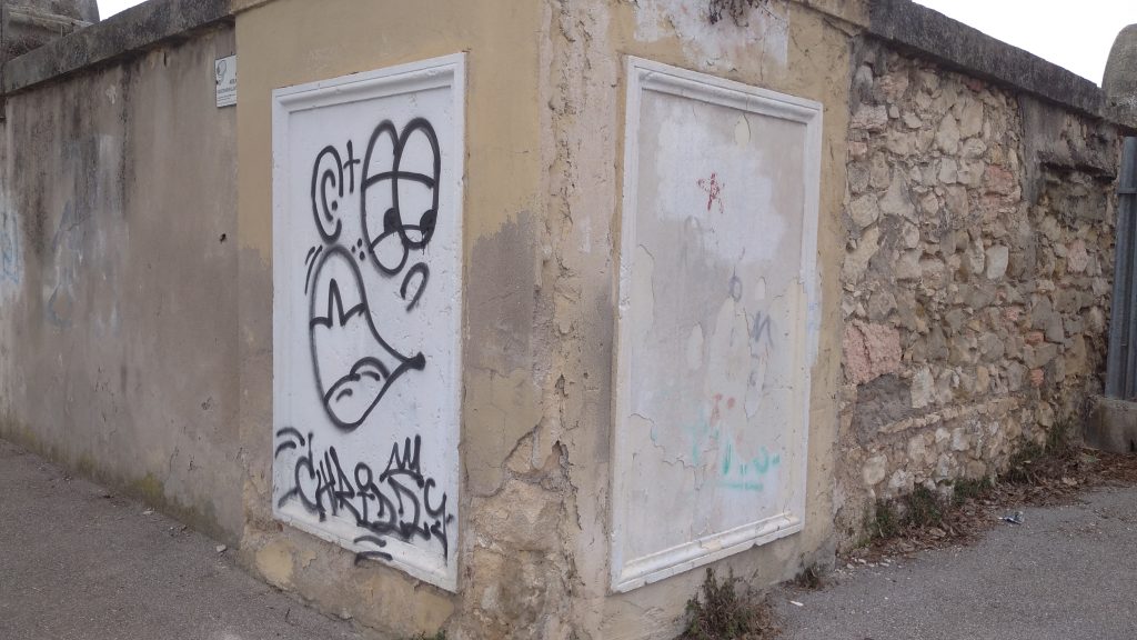 Cimitero ebraico di via Badile. Oltraggiati gli esterni 3 Cimitero ebraico di Verona. 11