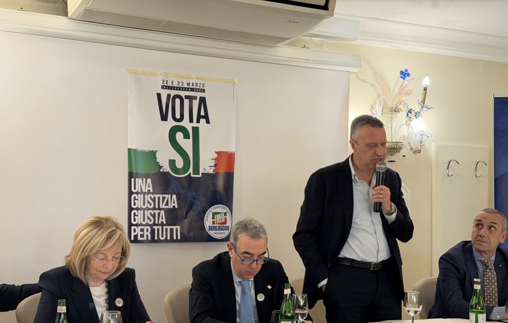 Giustizia, a Verona il fronte del sì alla riforma 2 Giustizia, a Verona il fronte del sì alla riforma