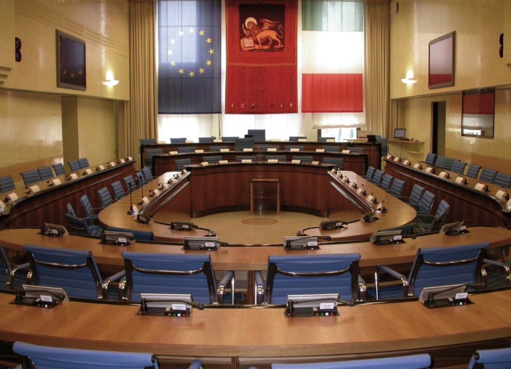 Minori e Social: torna il nodo delle regole 4 Minori e Social: torna il nodo delle regole