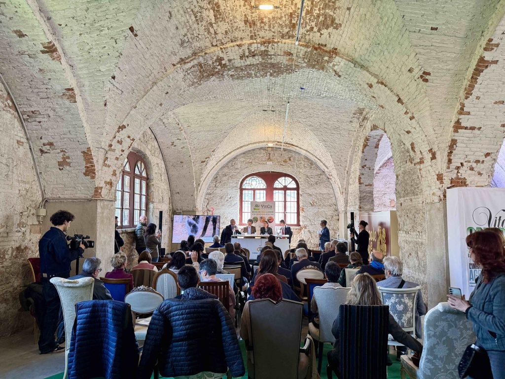 VinCa torna a Veronafiere: 150 espositori, 180 corsi e 1.500 animali in mostra 2 IMG 4261 1