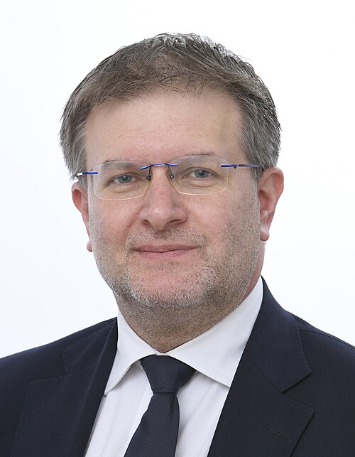 Remigrazione. Ue dà via libera al mandato sui rimpatri. Primo passo 1 MEP Carlo Fidanza