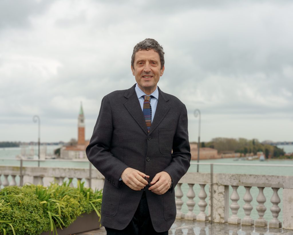 Quello che pensa il popolo della ‘destra’ 2 Pietrangelo Buttafuoco Foto Andrea Avezzu Courtesy La Biennale di Venezia AVZ 4573