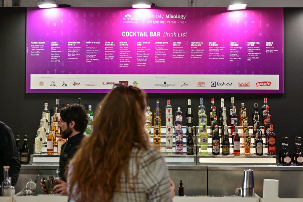 Vinitaly 2026, degustazioni e turismo del vino: a Veronafiere quattro giorni tra calici, territori e nuove opportunità 2 Vinitaly2025 Veronafiere EnneviFoto 4584