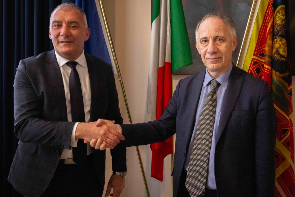 Delegazione maltese visita il Polo Confortini 1 da sx il ministro della sanita maltese Abela e il direttore generale Aoui Petralia