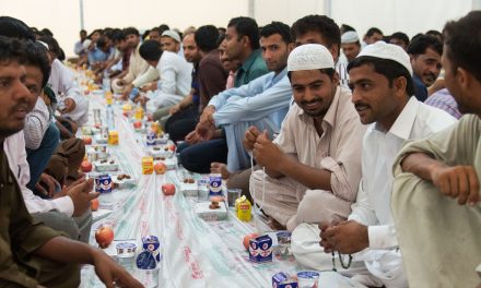 L’amministrazione fra arcobaleno e Ramadan
